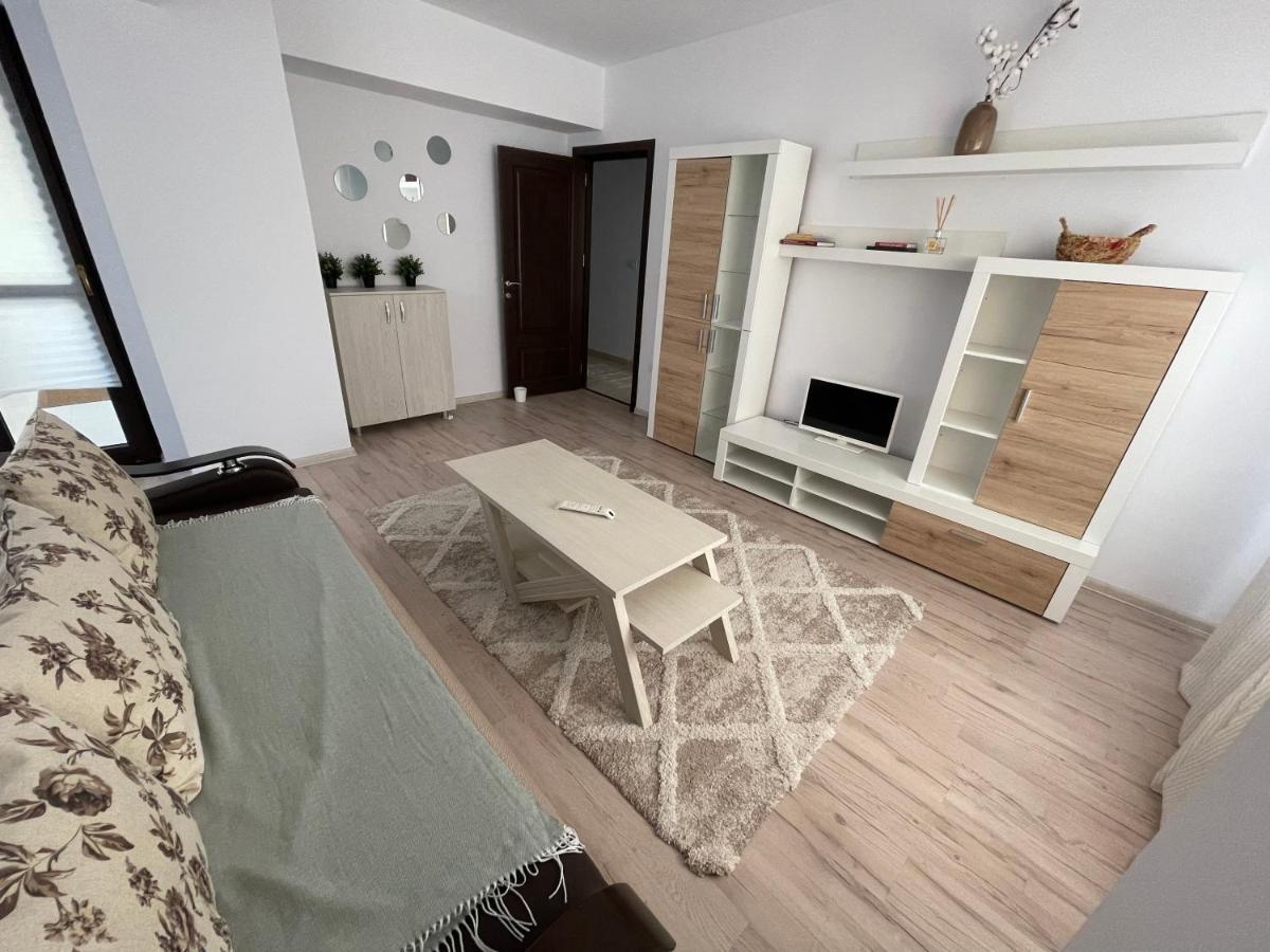 The Mirror - Quiet & Friendly Place In Copou Apartment Iasi Exterior foto